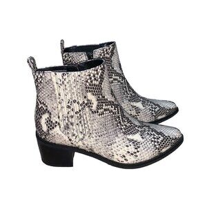 Blondo Women's Size 7.5 Waterproof Noa Ankle Bootie Leather Black Snake Print